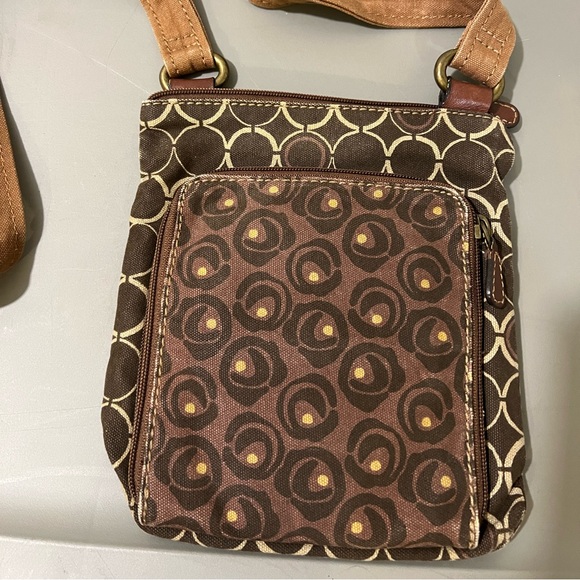 Fossil casual bag with built in wallet - Picture 2 of 2